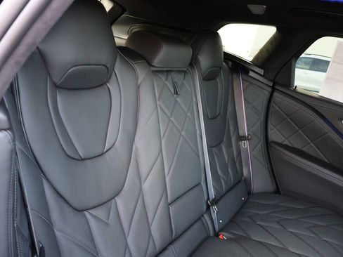 New 2026 BMW XM Label Red image 15