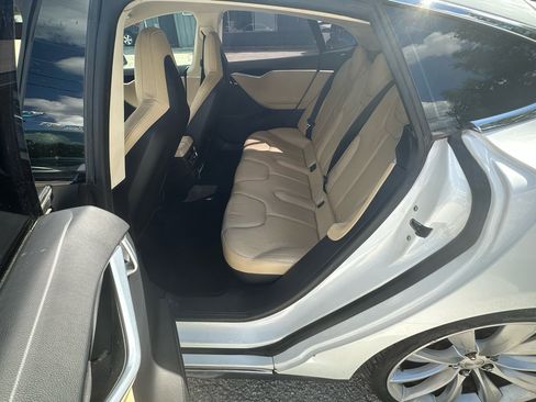 Used 2013 Tesla Model S image 16