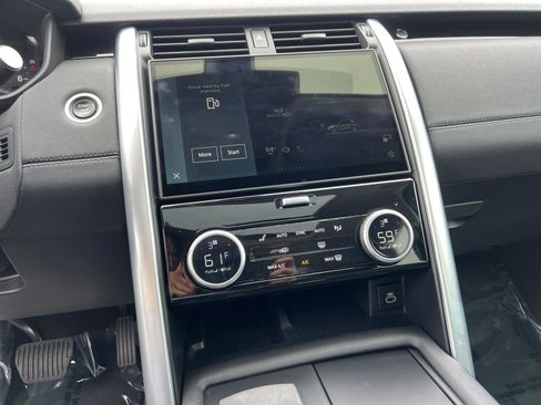 Used 2024 Land Rover Discovery S AWD/4WD image 29