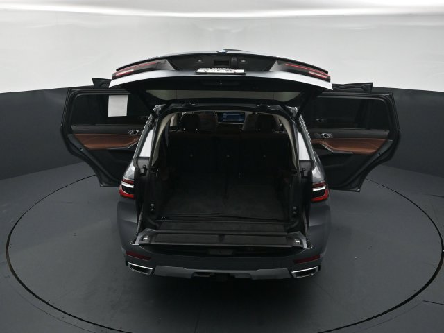 Used 2025 BMW X7 xDrive40i w/ Executive Package AWD/4WD image 29