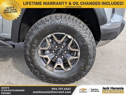 New 2026 Chevrolet Colorado ZR2 w/ Technology Package AWD/4WD image 11
