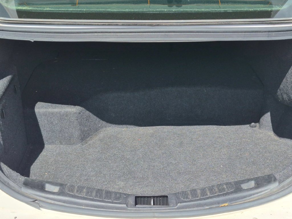 Used 2020 Ford Fusion SE FWD image 26