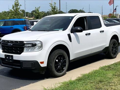 Used 2023 Ford Maverick XL FWD image 5