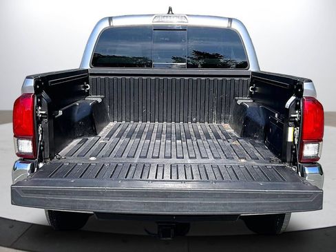 Used 2021 Toyota Tacoma SR5 RWD image 24
