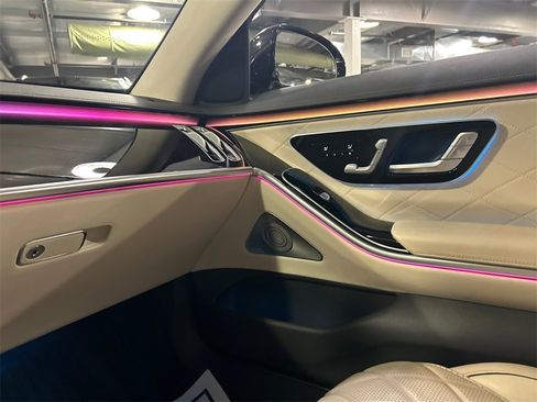 Used 2021 Mercedes-Benz S 500 S 500 image 18