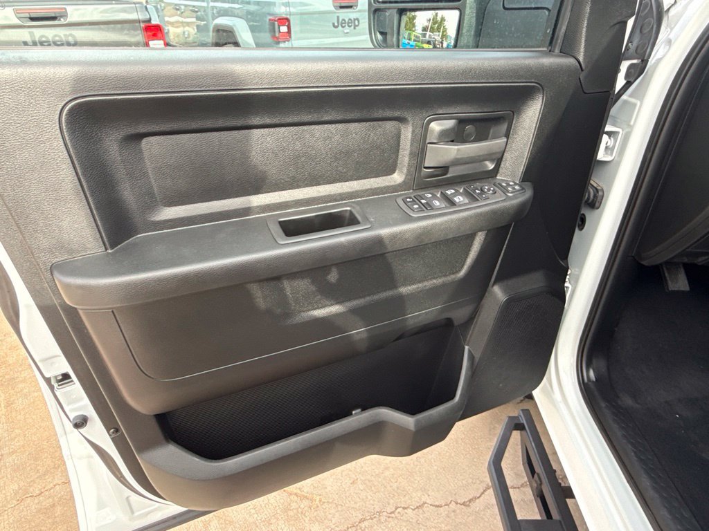 Used 2024 RAM 3500 Tradesman w/ Towing Technology Group AWD/4WD image 14