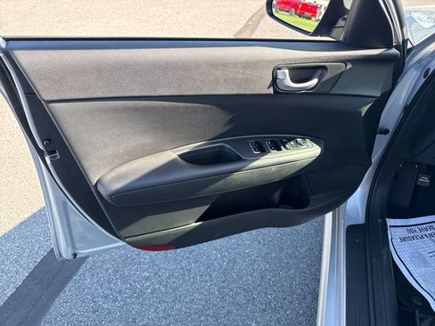 Used 2018 Kia Optima LX FWD image 22