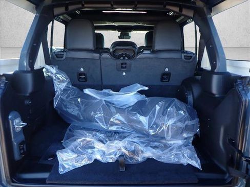 New 2025 Jeep Wrangler Unlimited Rubicon image 8