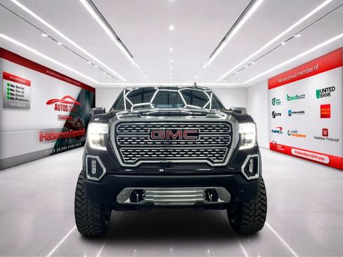 Used 2022 GMC Sierra 1500 Denali w/ Denali Premium Package AWD/4WD image 2