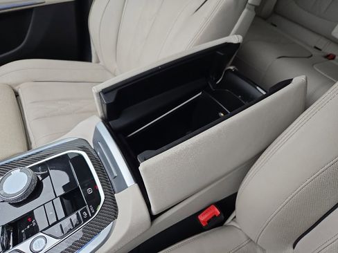 Used 2024 BMW X5 M60i AWD/4WD image 38