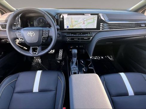 Used 2026 Toyota Camry SE w/ Multimedia Upgrade Package FWD image 7