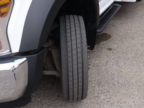 Used 2019 Ford F550 2WD Regular Cab Super Duty image 42