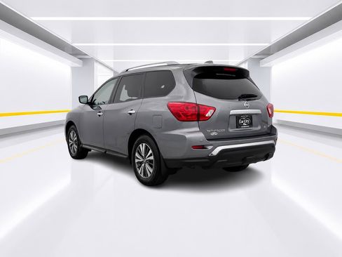 Used 2019 Nissan Pathfinder S AWD/4WD image 3