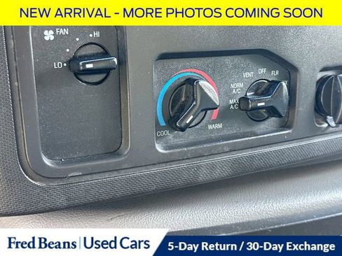 Used 2017 Ford E-350 and Econoline 350 Super Duty RWD image 16