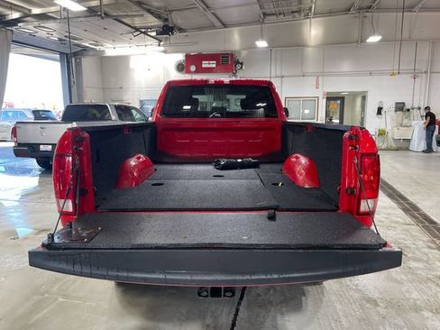 Used 2017 RAM 3500 Tradesman w/ Chrome Appearance Group AWD/4WD image 23