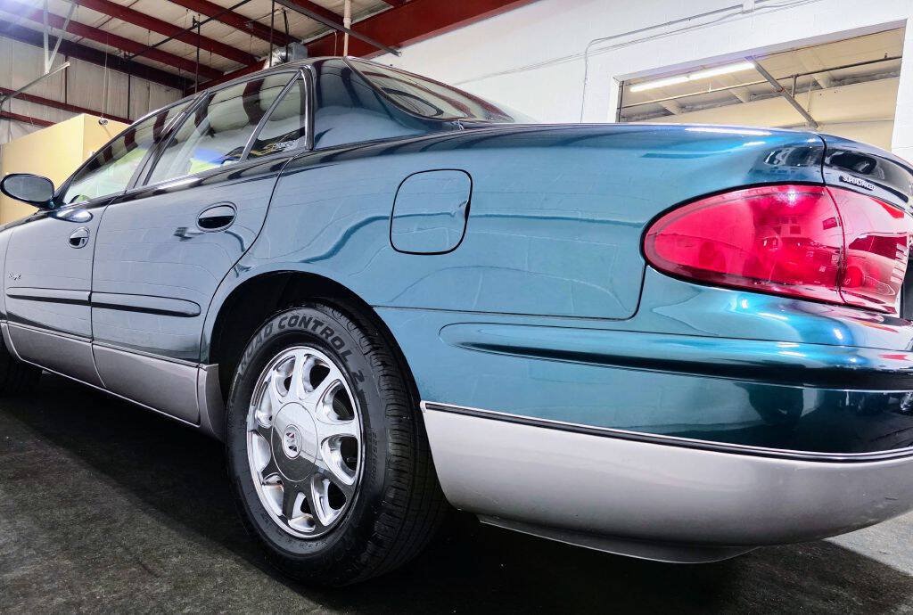 Used 2000 Buick Regal GS w/ GSE Pkg FWD image 37
