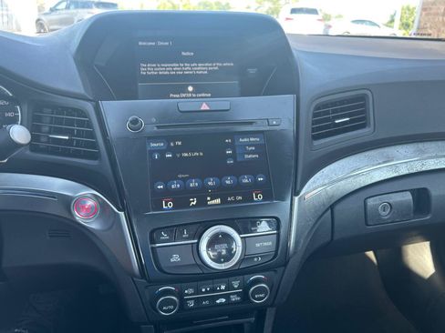 Used 2019 Acura ILX FWD image 13