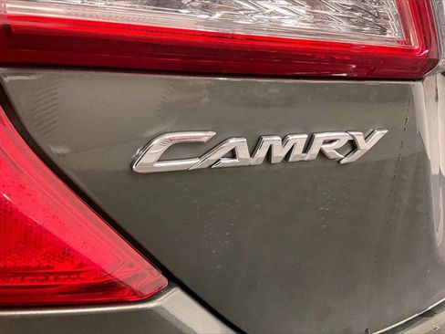 Used 2012 Toyota Camry XLE image 28