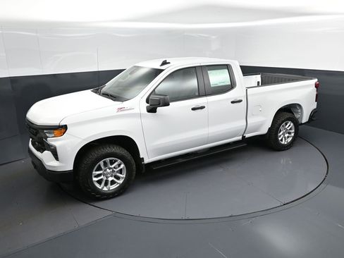 New 2026 Chevrolet Silverado 1500 W/T image 32