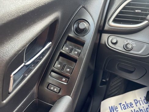 Used 2018 Chevrolet Trax LT w/ LT Convenience Package image 33