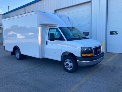 New 2026 GMC Savana 4500 w/ Power Convenience Package RWD image 2