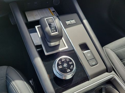 New 2026 Nissan Rogue SL AWD/4WD image 16