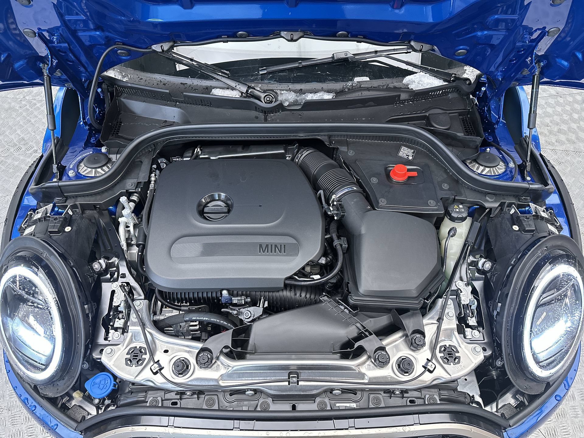 Certified 2026 MINI Cooper 4-Door Hardtop FWD image 29