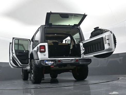 Used 2018 Jeep Wrangler Unlimited Rubicon image 30