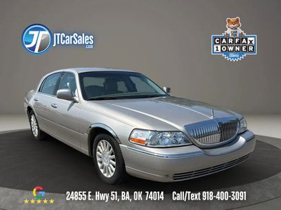 Used 2003 Lincoln Town Car Signature