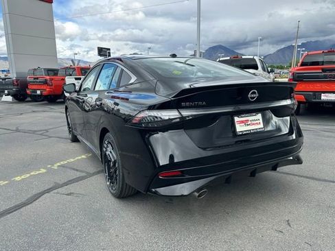 New 2026 Nissan Sentra SR w/ Floor Mat Package FWD image 7