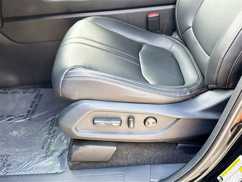 Used 2024 Honda Pilot TrailSport image 18