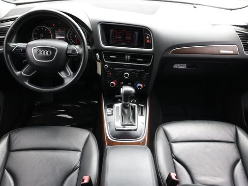 Used 2017 Audi Q5 2.0T Premium AWD/4WD image 2