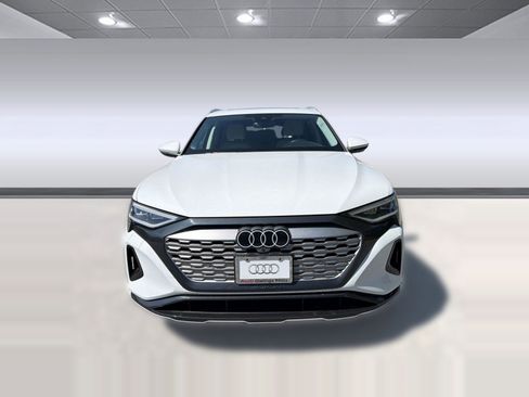 Used 2024 Audi Q8 e-tron Premium Plus w/ Premium Plus Package AWD/4WD image 5