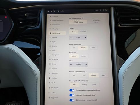 Used 2018 Tesla Model X 100D AWD/4WD image 19