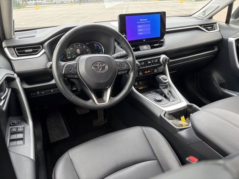 Used 2024 Toyota RAV4 XLE Premium w/ Weather Package AWD/4WD image 10