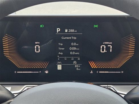 New 2025 Kia Sorento LX image 11