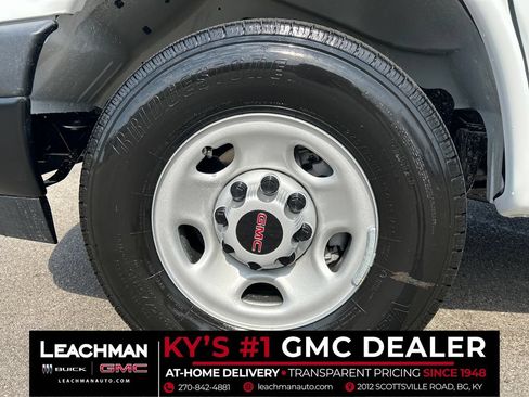 New 2026 GMC Savana 3500 Extended RWD image 22