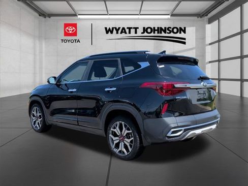 Used 2021 Kia Seltos SX AWD/4WD image 3