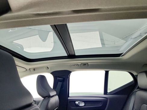 New 2026 Volvo XC40 B5 Plus w/ Protection Package Premier image 26