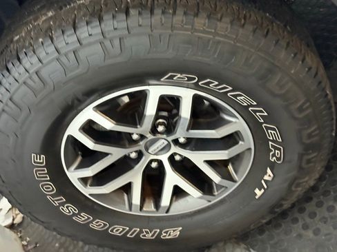 Used 2017 Ford F150 Raptor w/ Equipment Group 802A Luxury image 11