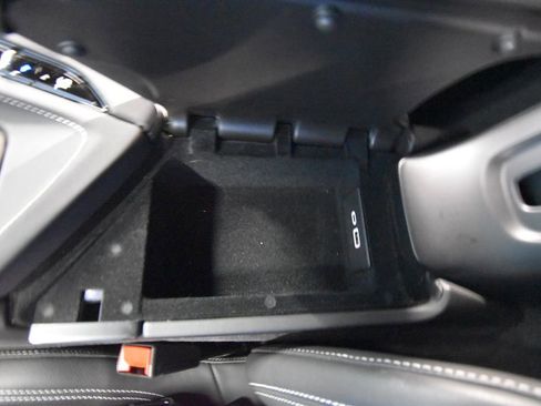 Used 2024 Chevrolet Corvette Stingray Preferred Cpe w/ Battery Protection Package image 24