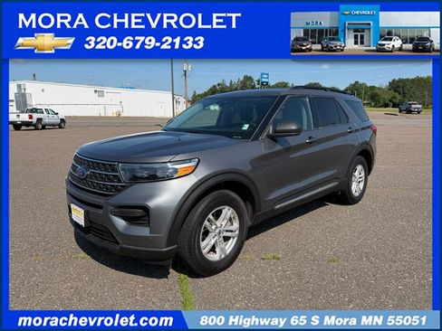 Used 2023 Ford Explorer XLT AWD/4WD image 1