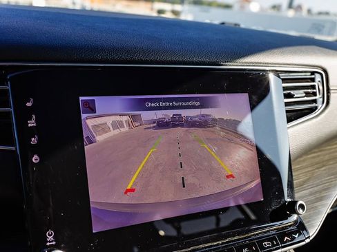 Certified 2024 Jeep Wagoneer Series II image 25