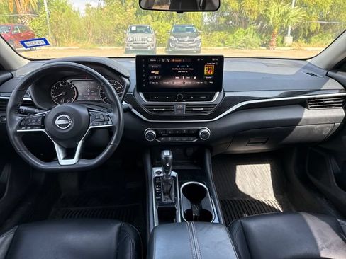 Certified 2024 Nissan Altima 2.5 SR w/ SR Premium Package FWD image 13