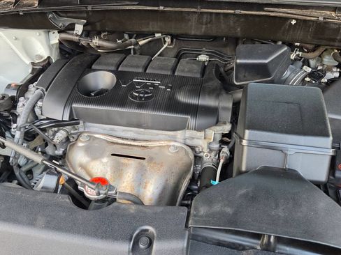 Used 2016 Toyota Highlander LE FWD image 10