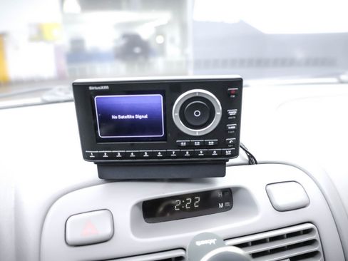 Used 2000 Toyota Corolla VE image 12