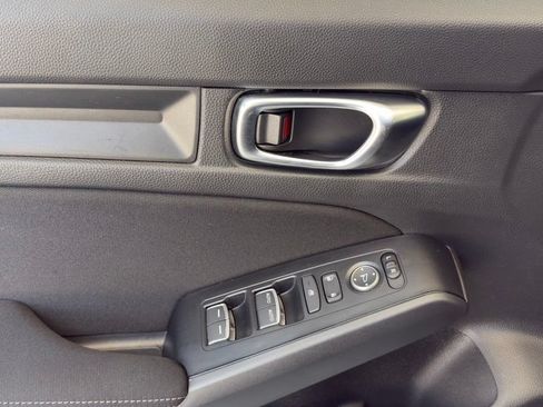 Used 2025 Honda Civic Sport image 30