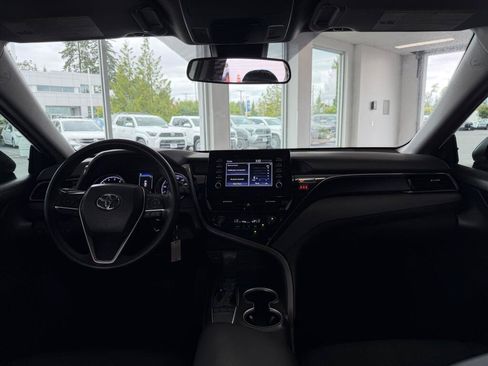 Used 2022 Toyota Camry LE FWD image 30