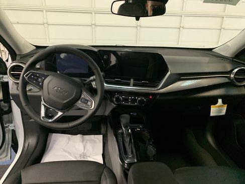 New 2026 Chevrolet Trax ACTIV w/ Driver Confidence Package image 12