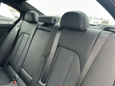 New 2026 BMW 330i Sedan w/ M Sport Package image 17